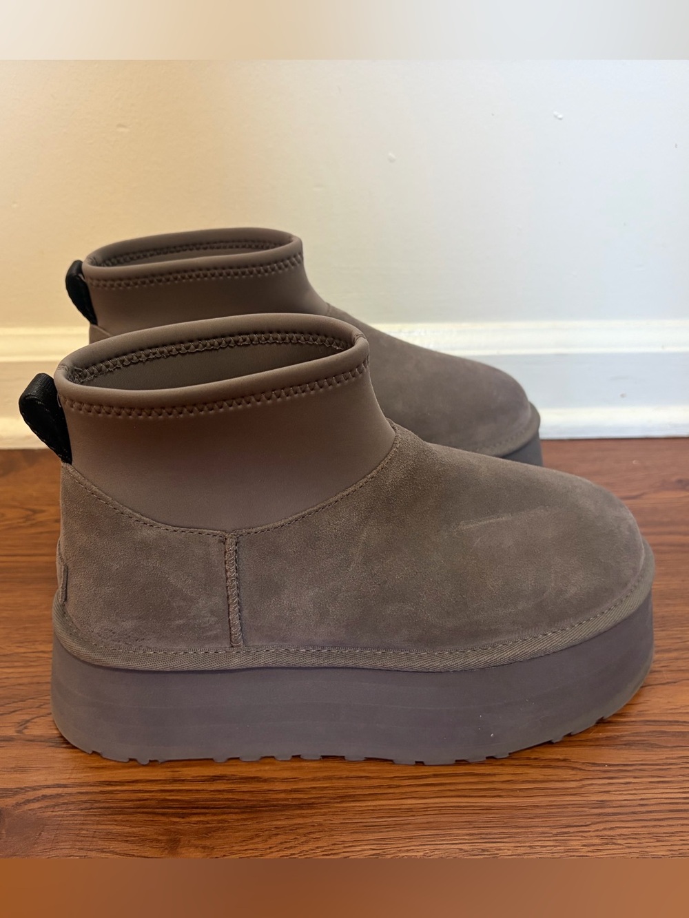 UGG thundercloud mini dipper